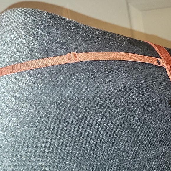 NWOT Urban Outfitters Sparkly Dark Peach 🍑 Bra - Picture 8 of 12